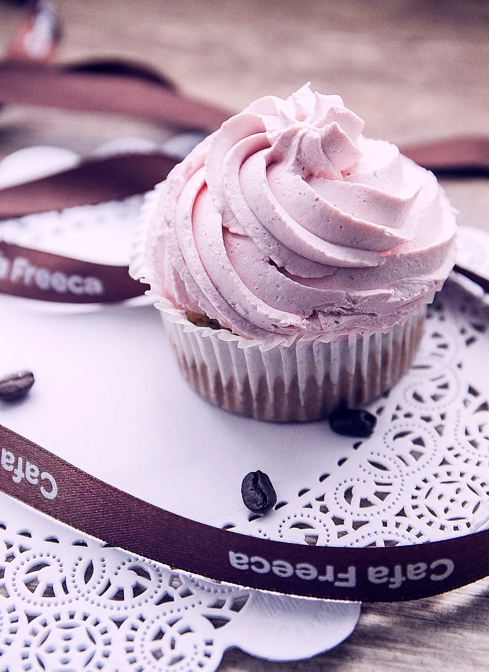 Гречневые капкейки с вишней - 6 шт.